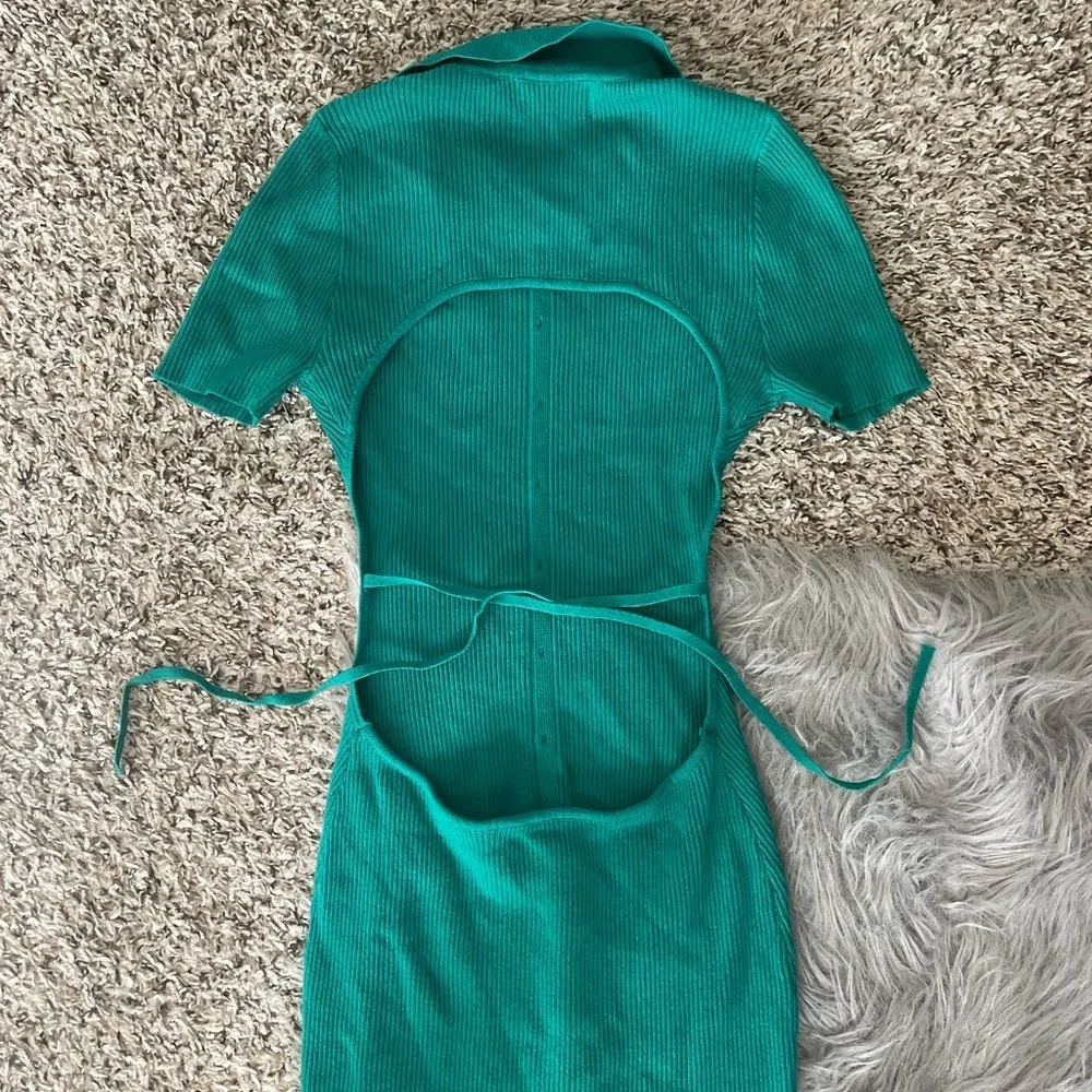 Cider Green Open Back Bodycon Midi Dress - Picture 7 of 10